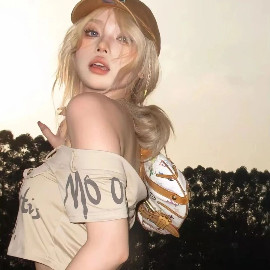 图片[55]-𝙒𝙚𝘾𝙝𝙖𝙩 | 女生头像100张【可直接保存】-优美阁